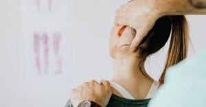 woman receiving chiropractic treatment